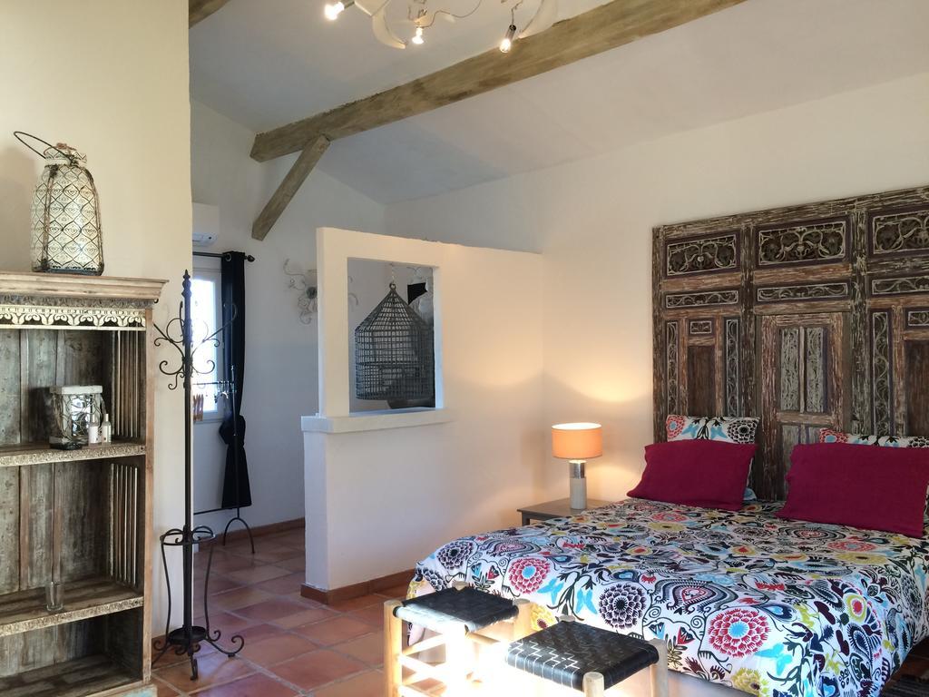 Hotel Terre De Boheme Vestric-et-Candiac Exteriér fotografie