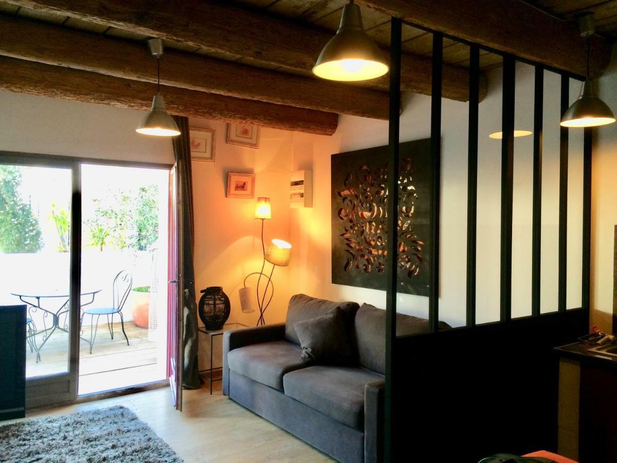 Hotel Terre De Boheme Vestric-et-Candiac Exteriér fotografie